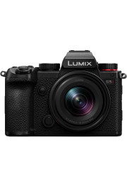 Panasonic Lumix DC-S5D + 18-40mm